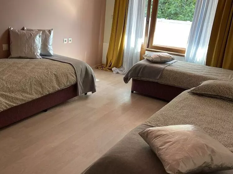 Hotelli Amadina Garden