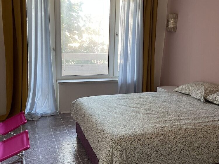 Отель Amadina Garden