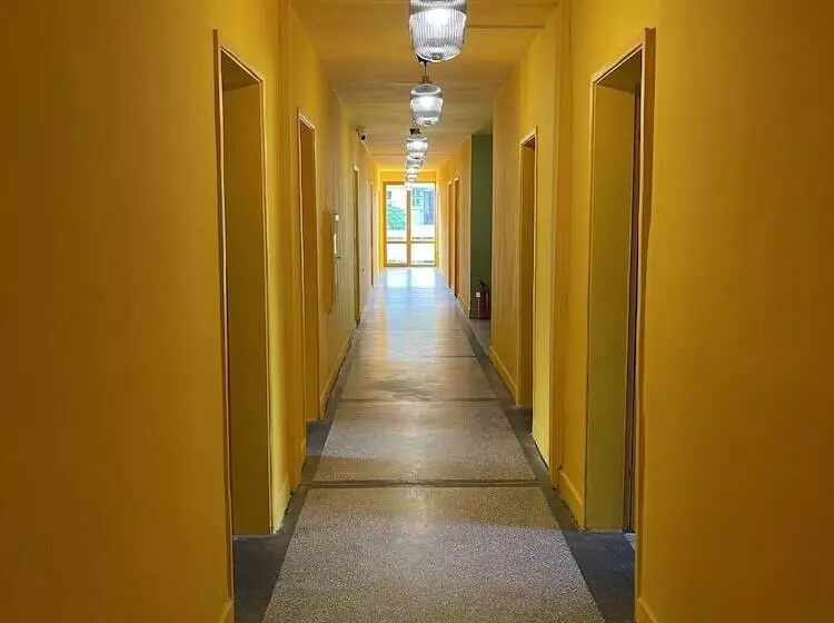 Hotelli Amadina Garden