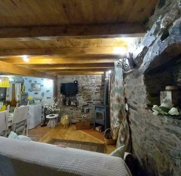 펜션 Talasnal Casas Da Urze Ter