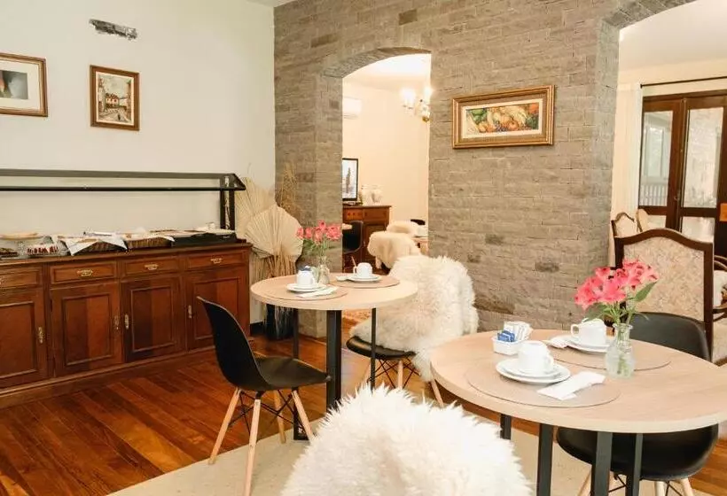 Majatalo Malbec Casa