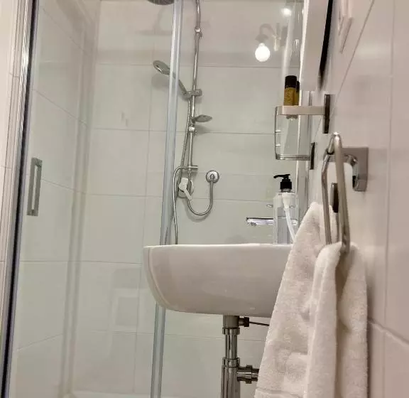 Aamiaismajoitus (B&B) Unni