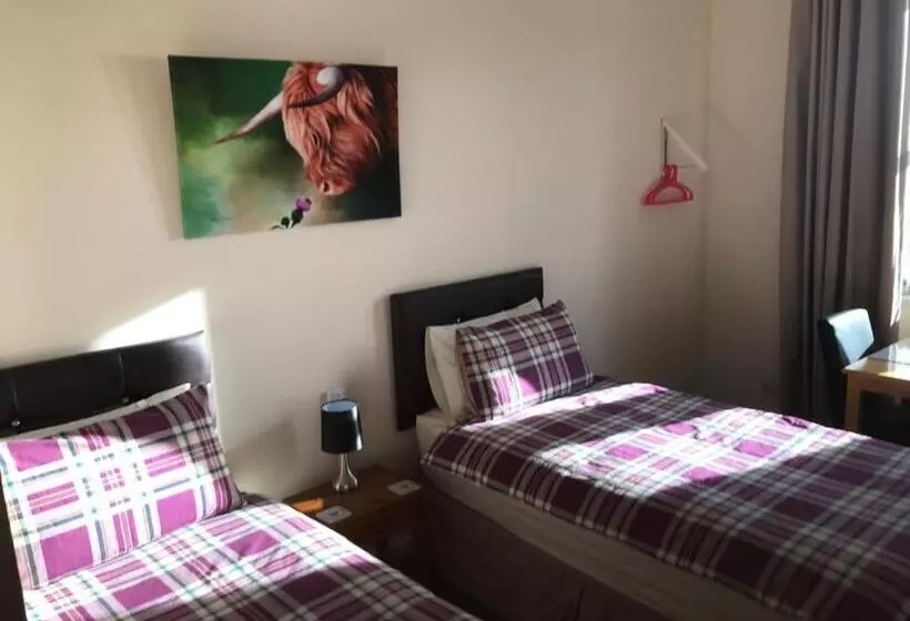 ペンション Eilidh’s Guest House