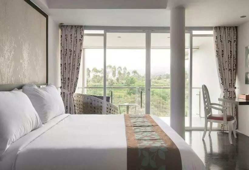 Pensione Lembang Views