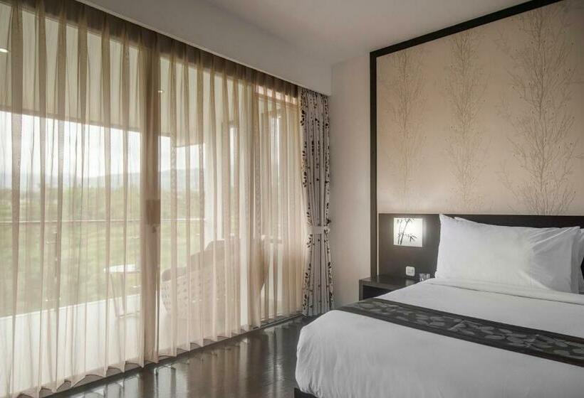 פנסיון Lembang Views