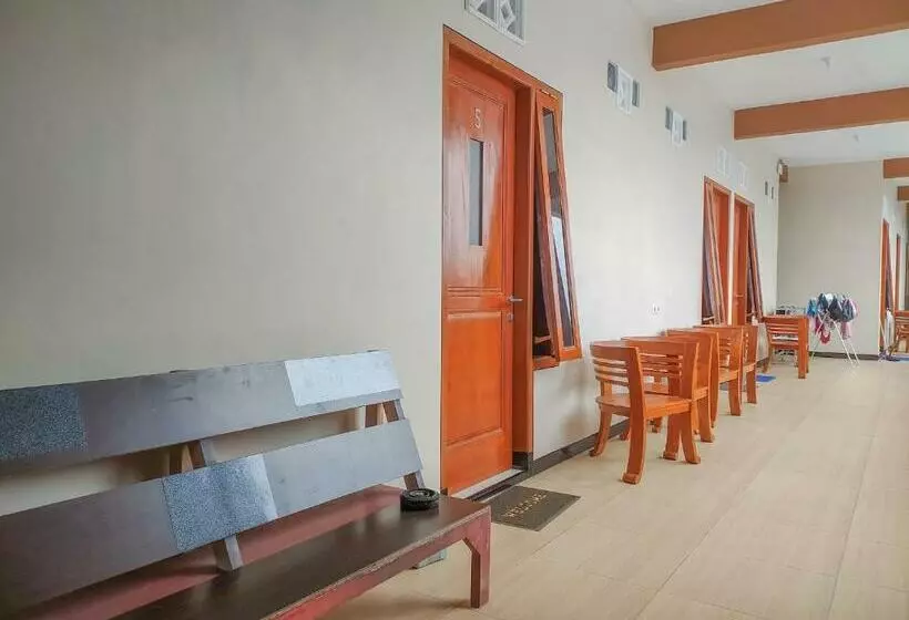 پانسیون Oke Villa Kamaran Kota Batu Malang