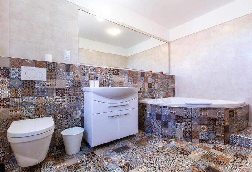 ペンション Penzion A Restaurace Feldsberg