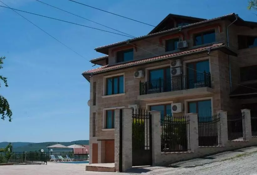 Majatalo Villa Makeli