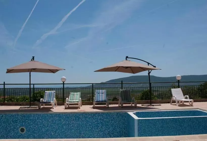 Majatalo Villa Makeli