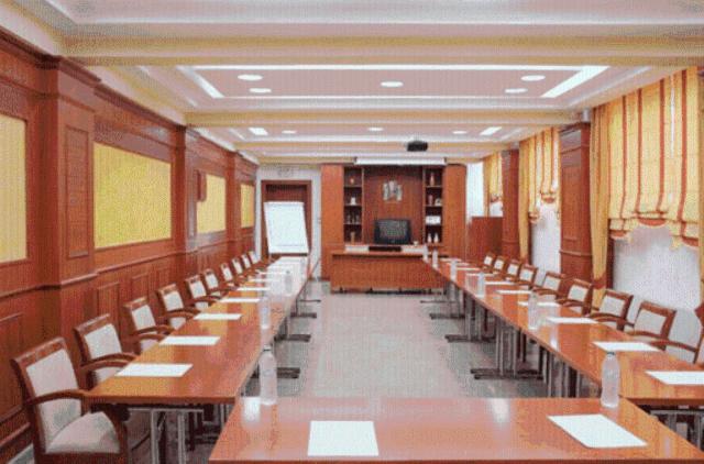 Отель Elpida City