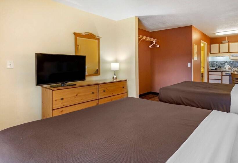 Отель Suburban Studios