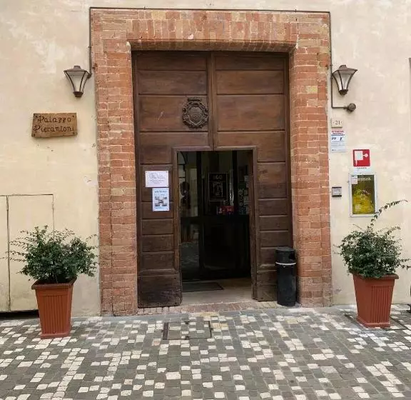 Ostello Palazzo Pierantoni