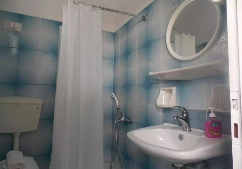 Sunrise Studios Perissa