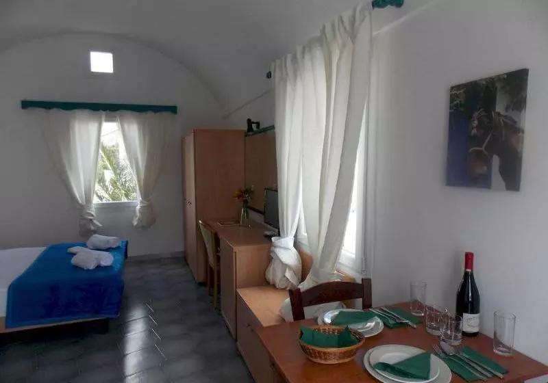 Sunrise Studios Perissa