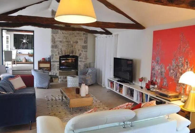 Aamiaismajoitus (B&B) Chambre D Hôtes A La Clé Des Champs Varen