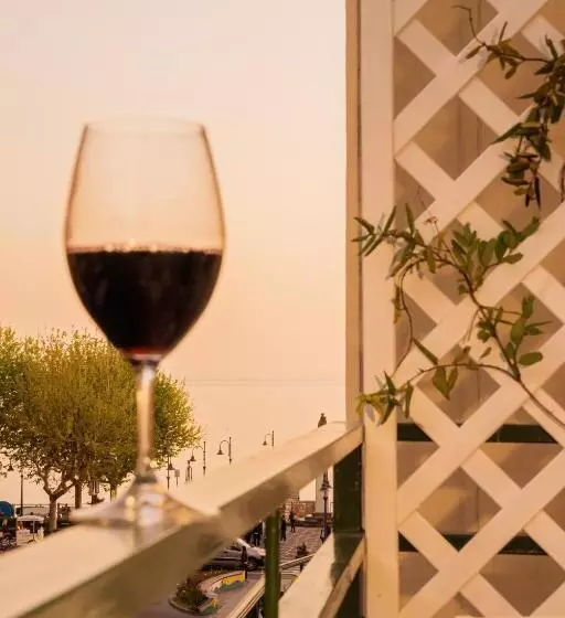 Aamiaismajoitus (B&B) La Serenata Luxury