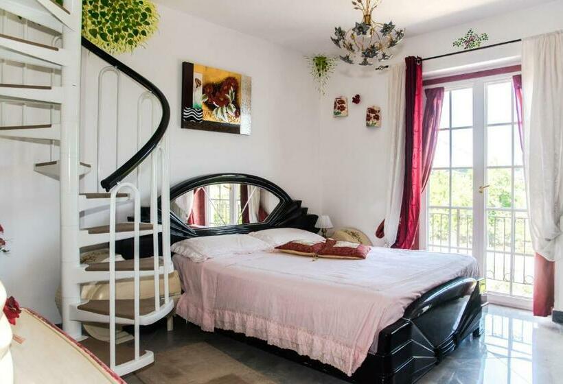 بنسيون Alexander S Home