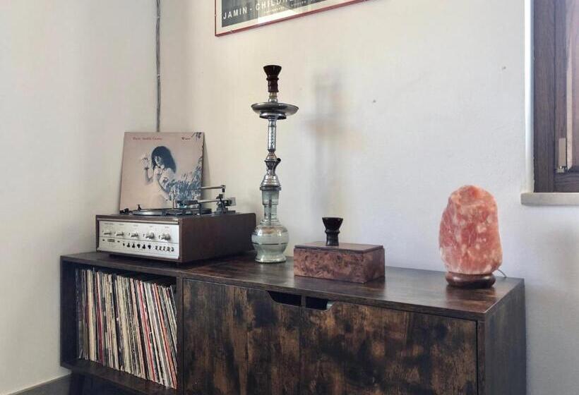 פנסיון Djenga Rock N Rooms