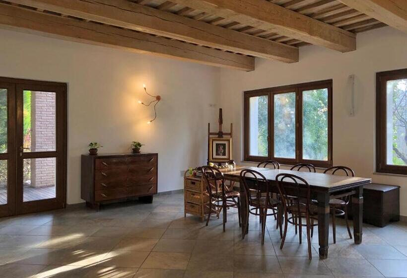 פנסיון Djenga Rock N Rooms