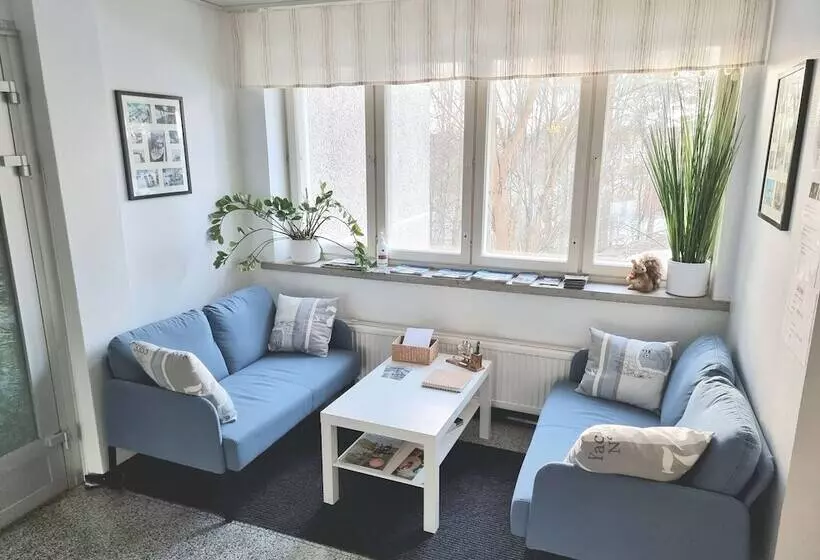 Majatalo Gasthaus Vanha Merivartioasema