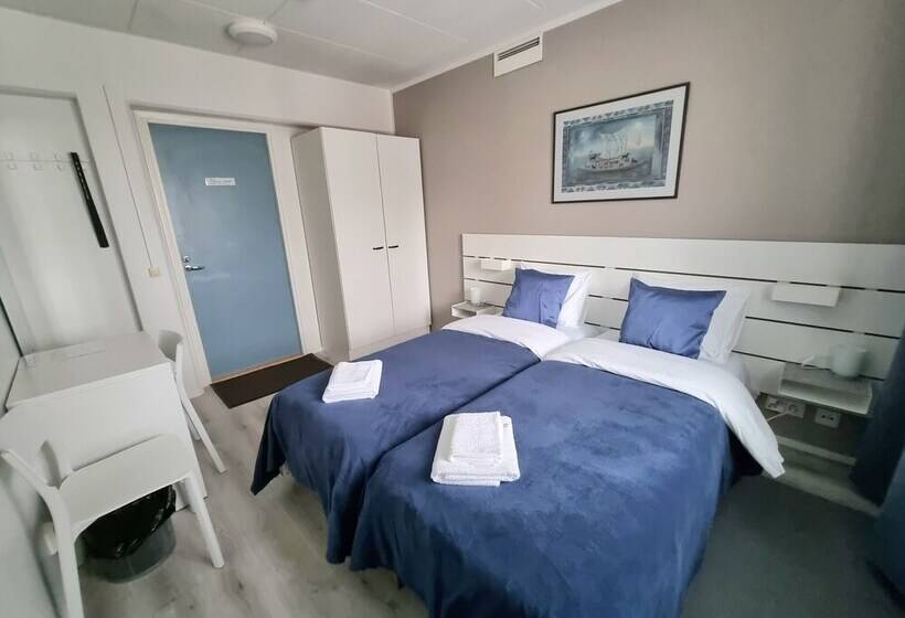 پانسیون Gasthaus Vanha Merivartioasema