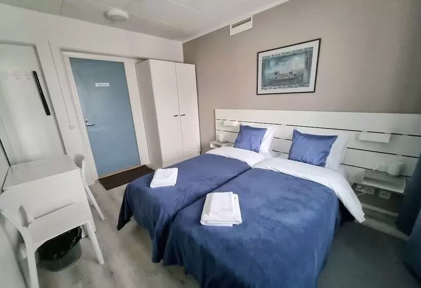 Majatalo Gasthaus Vanha Merivartioasema