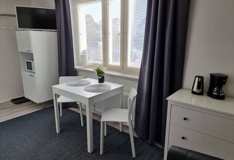 پانسیون Gasthaus Vanha Merivartioasema