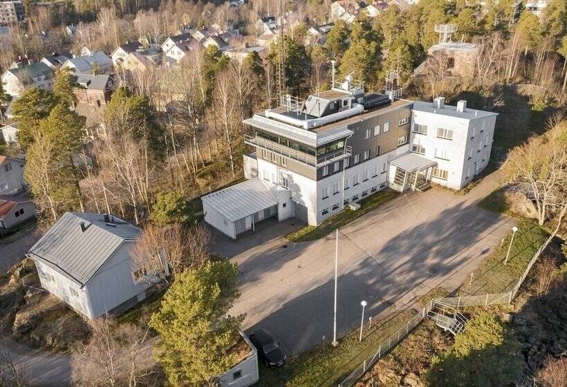 پانسیون Gasthaus Vanha Merivartioasema