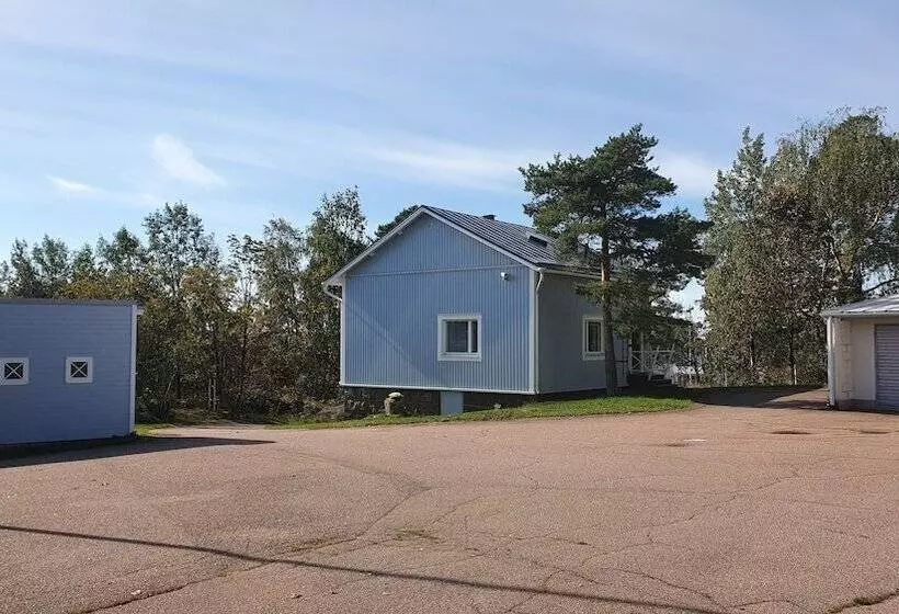 Majatalo Gasthaus Vanha Merivartioasema