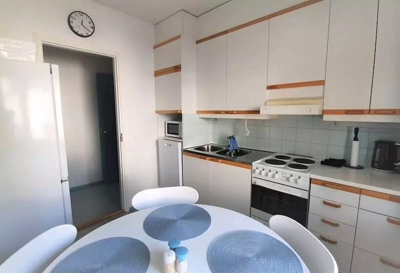 Majatalo Gasthaus Vanha Merivartioasema