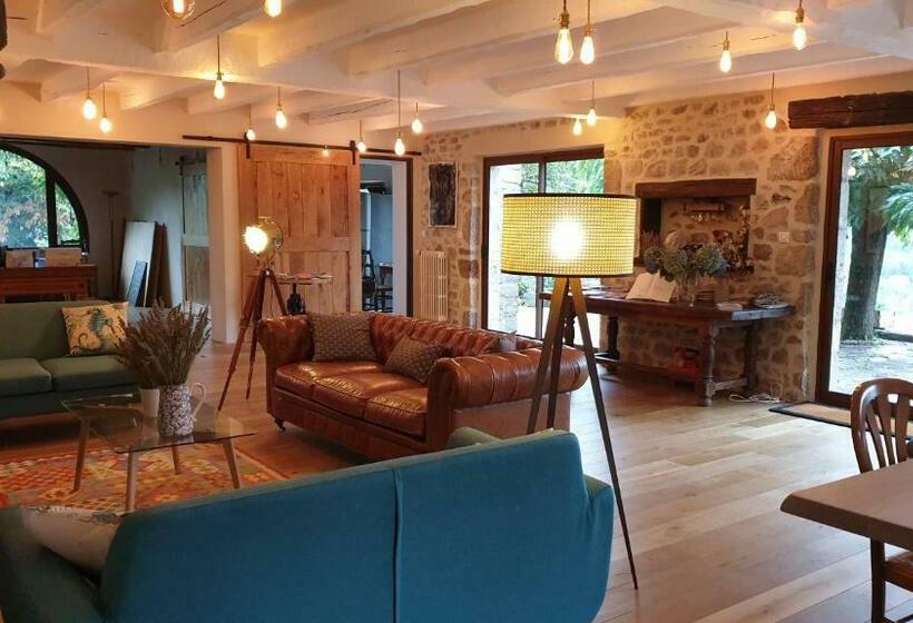 פנסיון Là Haut Maison D Hôtes