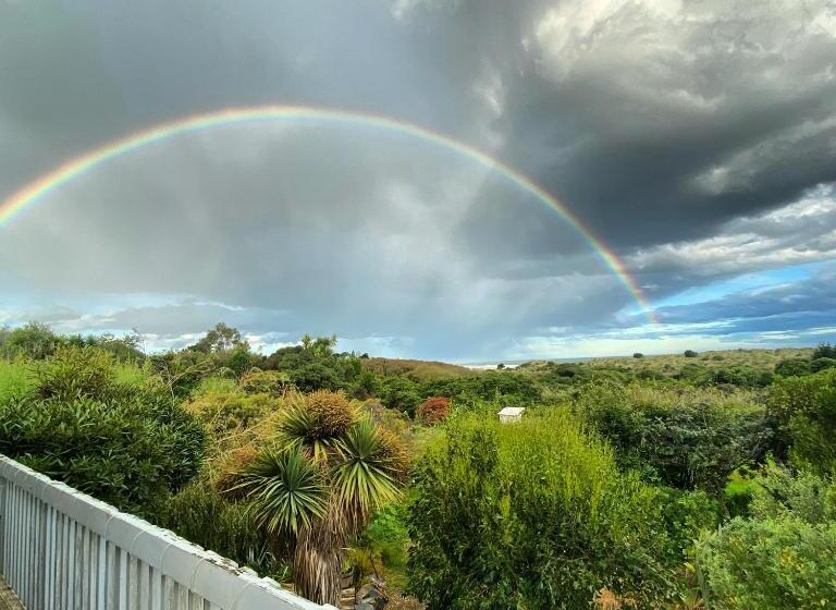 بنسيون The Willow Guest Suite