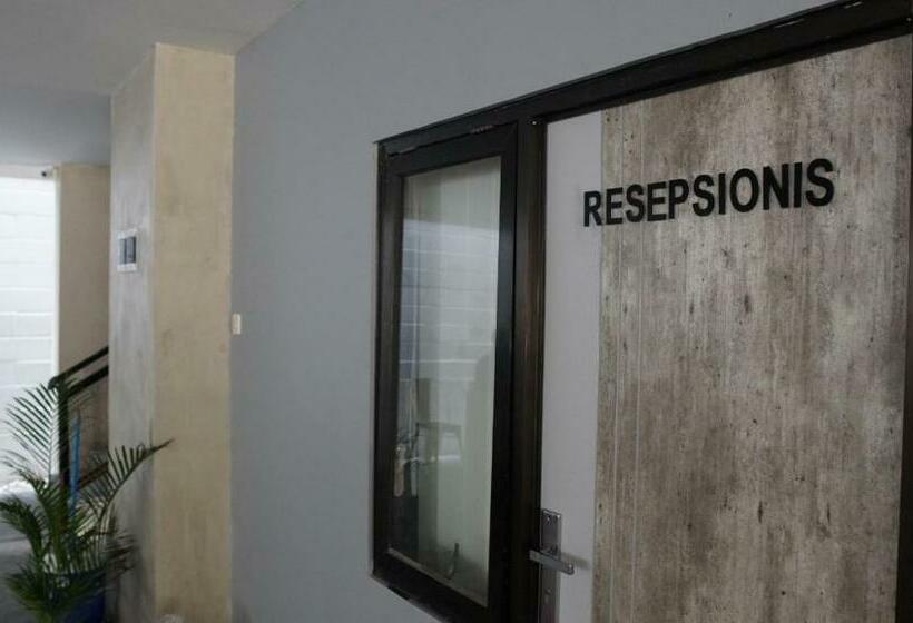 Hostel Dparagon Kerten