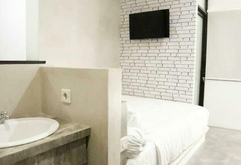 Hostel Dparagon Kerten