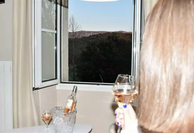 تختخواب و صبحانه Domaine De La Citerne