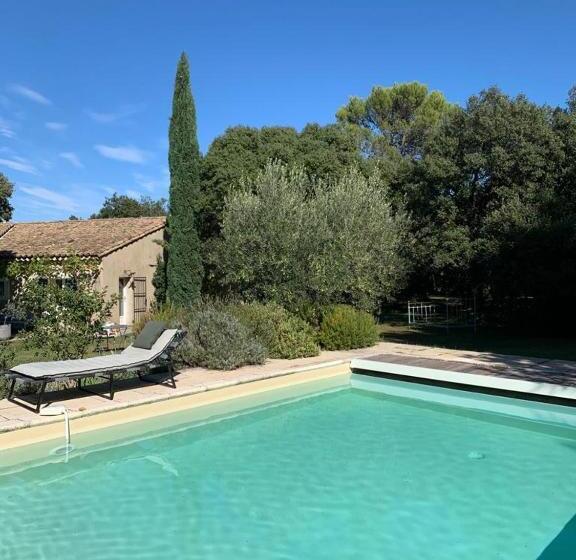 ベッドアンドブレックファースト Maison Les Chênes