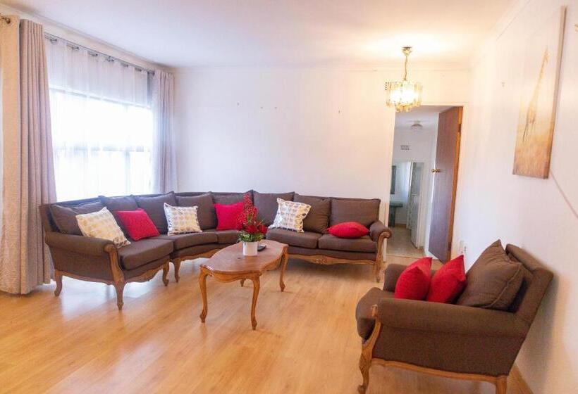 مبيت وإفطار Sojourners  Rest House