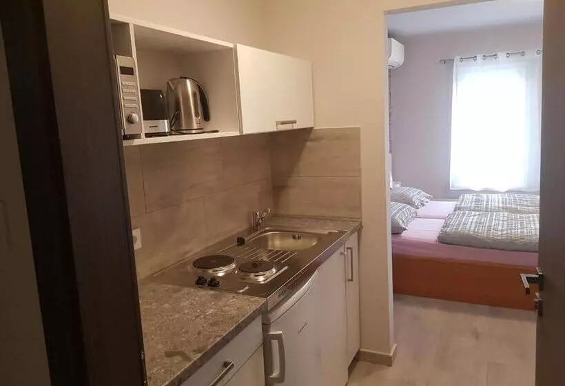 Flamingó Apartmanház