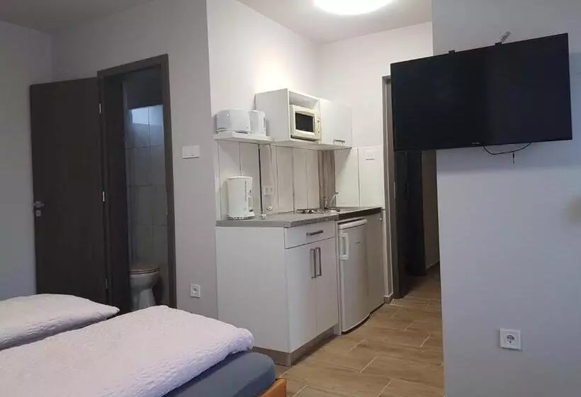 Flamingó Apartmanház