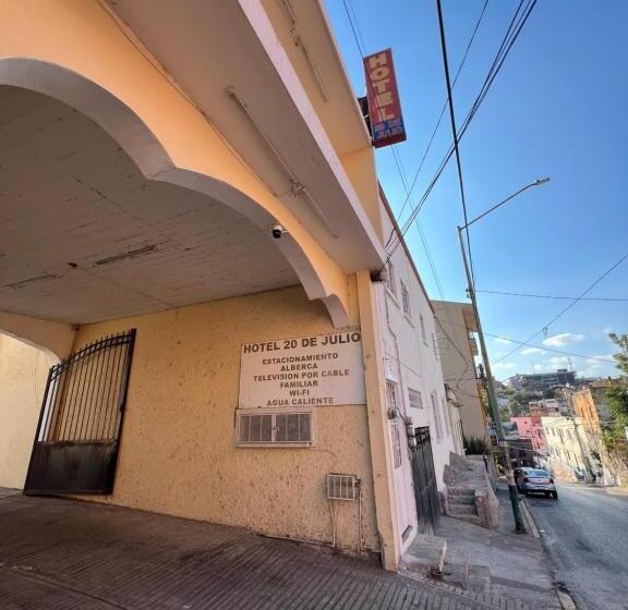 בית מלון כפרי 20 De Julio