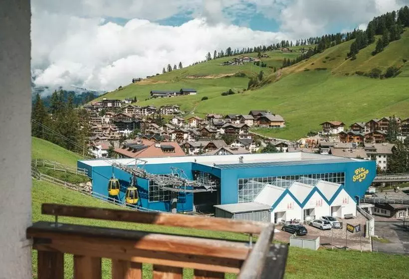 ホテル B&b Frohsinn