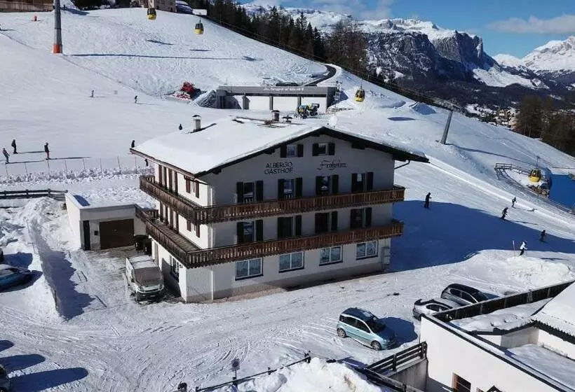 ホテル B&b Frohsinn