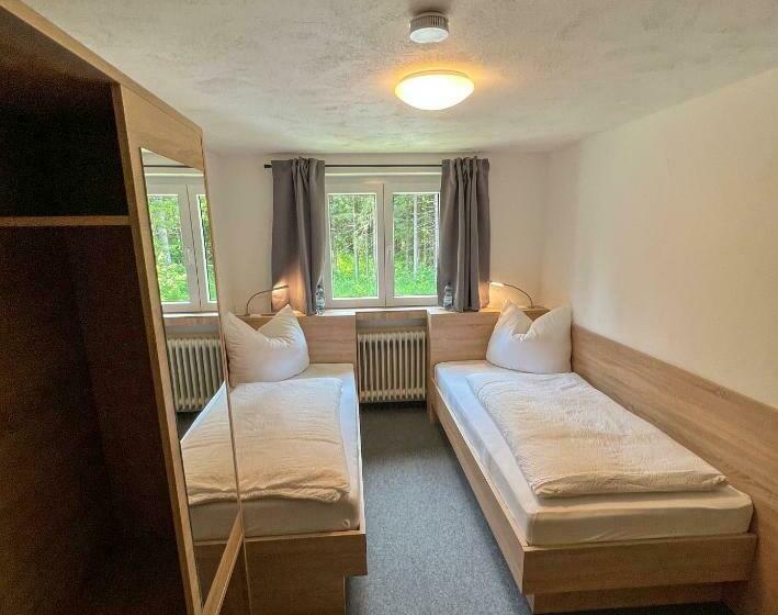 Mountain Hostel City