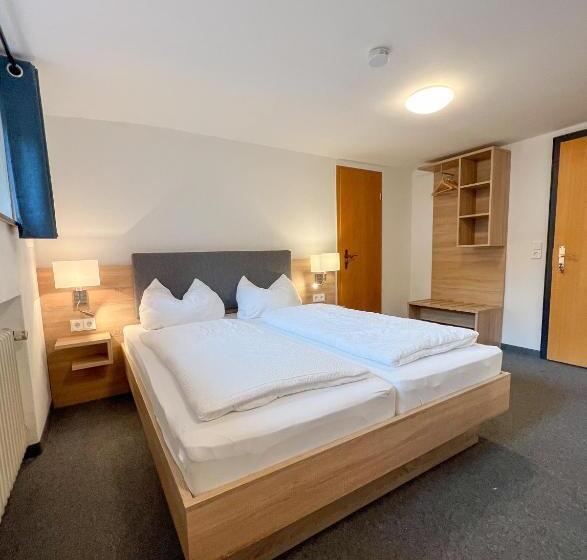 Mountain Hostel City