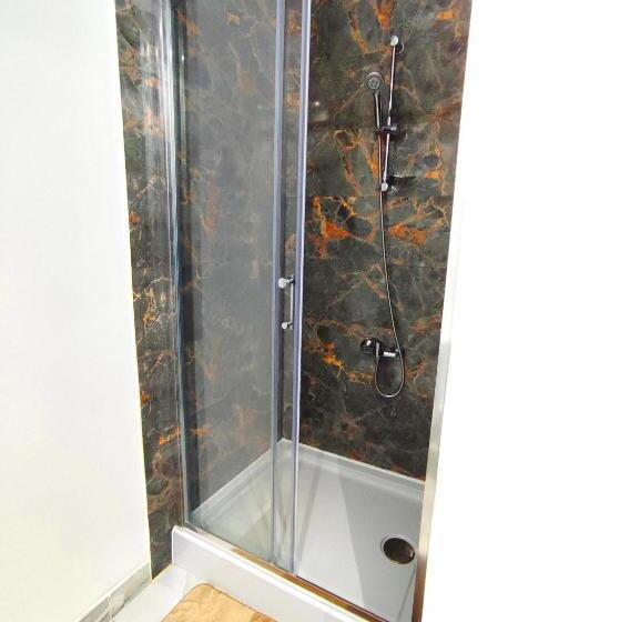 بنسيون Regal Guest House