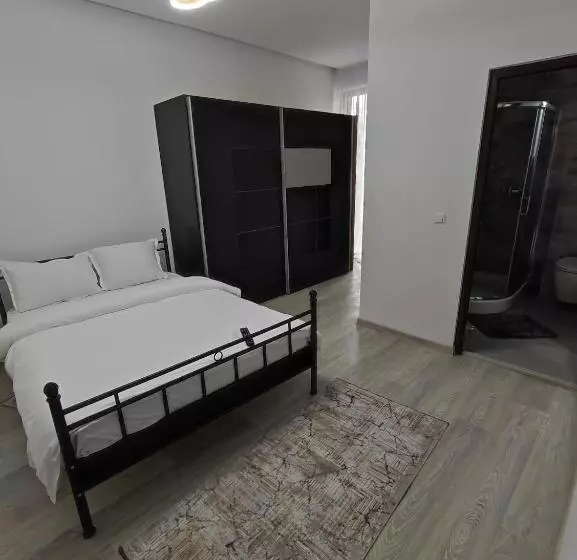 ペンション Regal Guest House