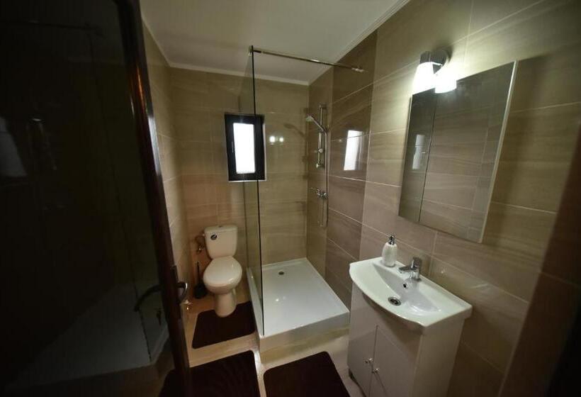 بنسيون Regal Guest House