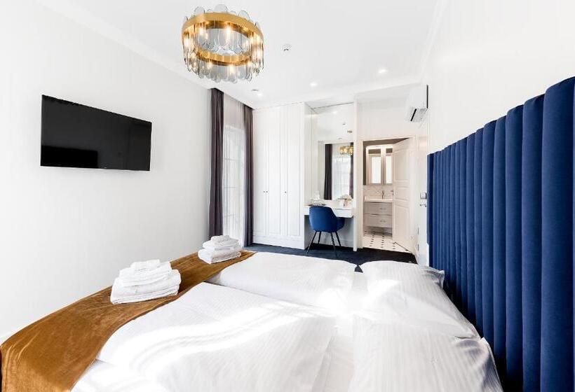 Pensió Vilnius Legends House I Best For Families I Free Parking