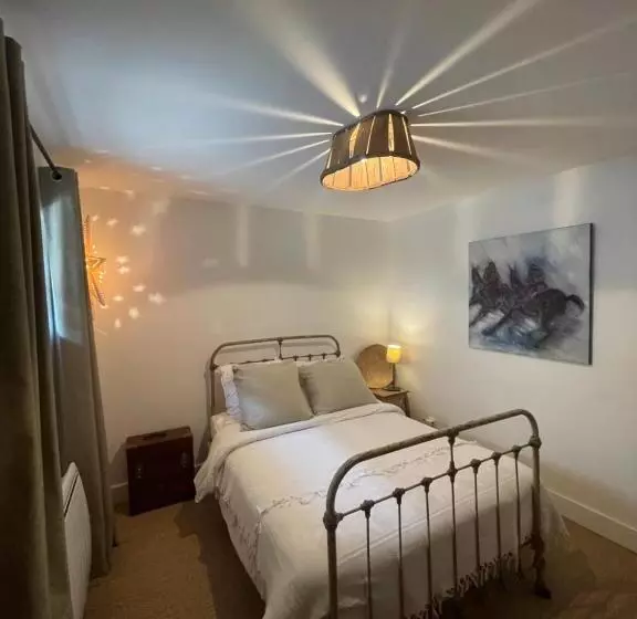 Aamiaismajoitus (B&B) Ferme St Pierre Gîte Autonome 2 4 Personnes