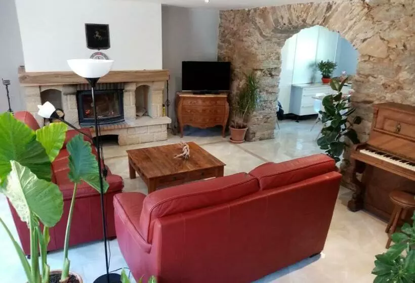 Aamiaismajoitus (B&B) La Douce Parenthèse   3 Chambres D Hôtes Accueil Motards